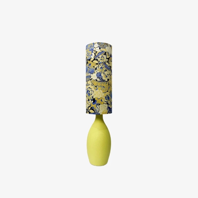 Lampada da tavolo con paralume floreale blu
