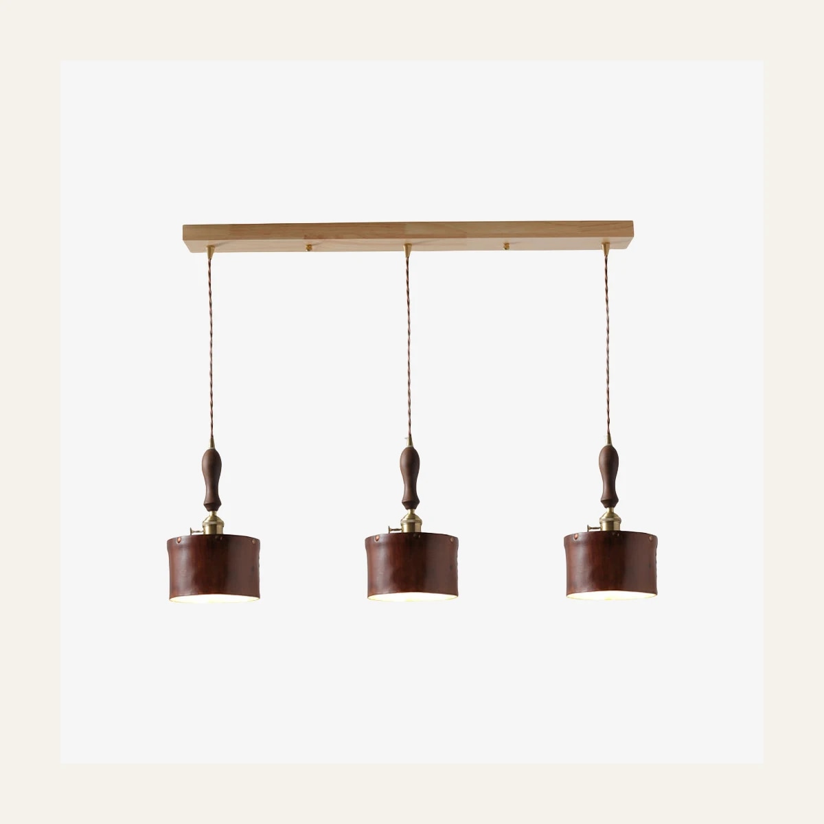 Suspension triple en cuir marron pour bar