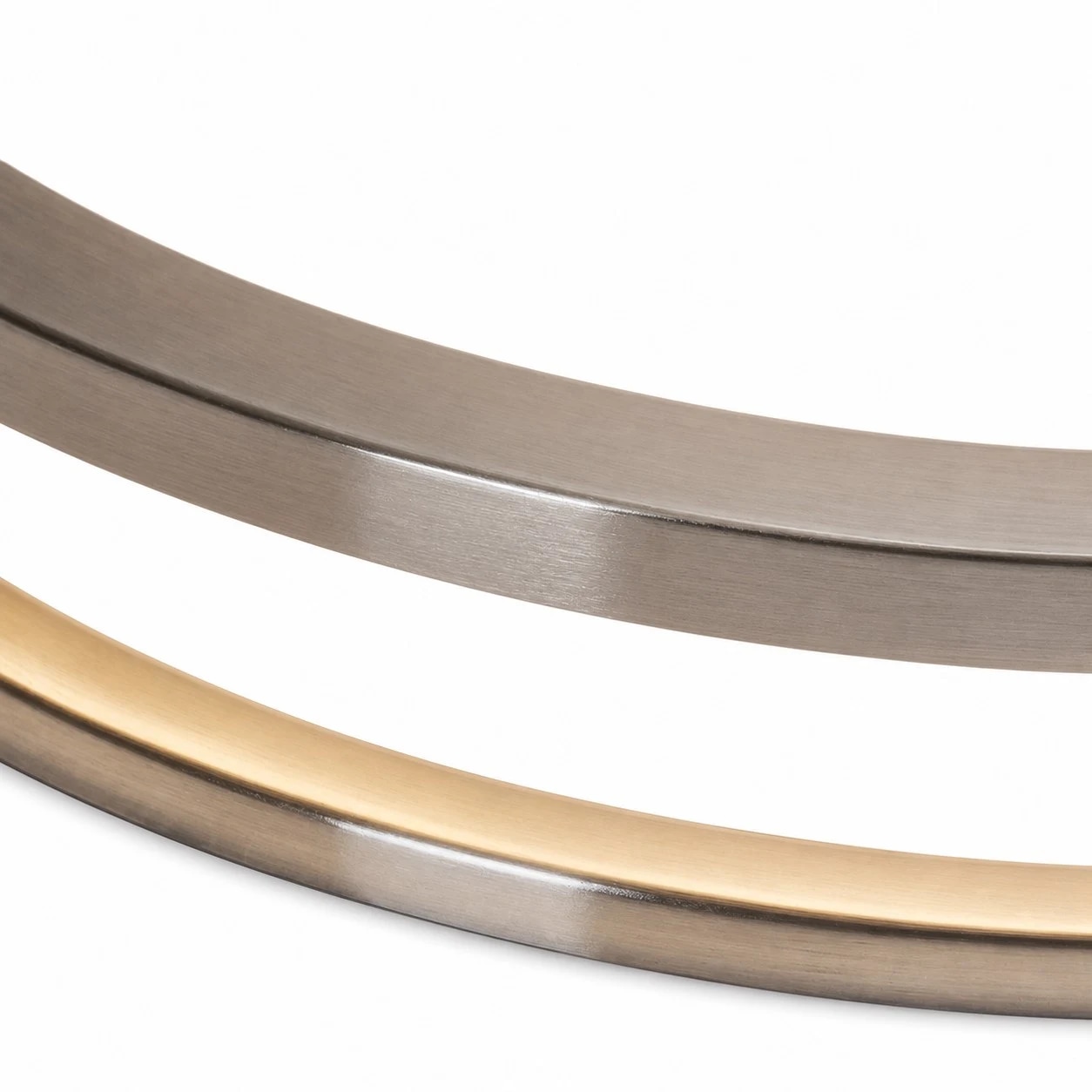 Layered metal ring and diffuser detail