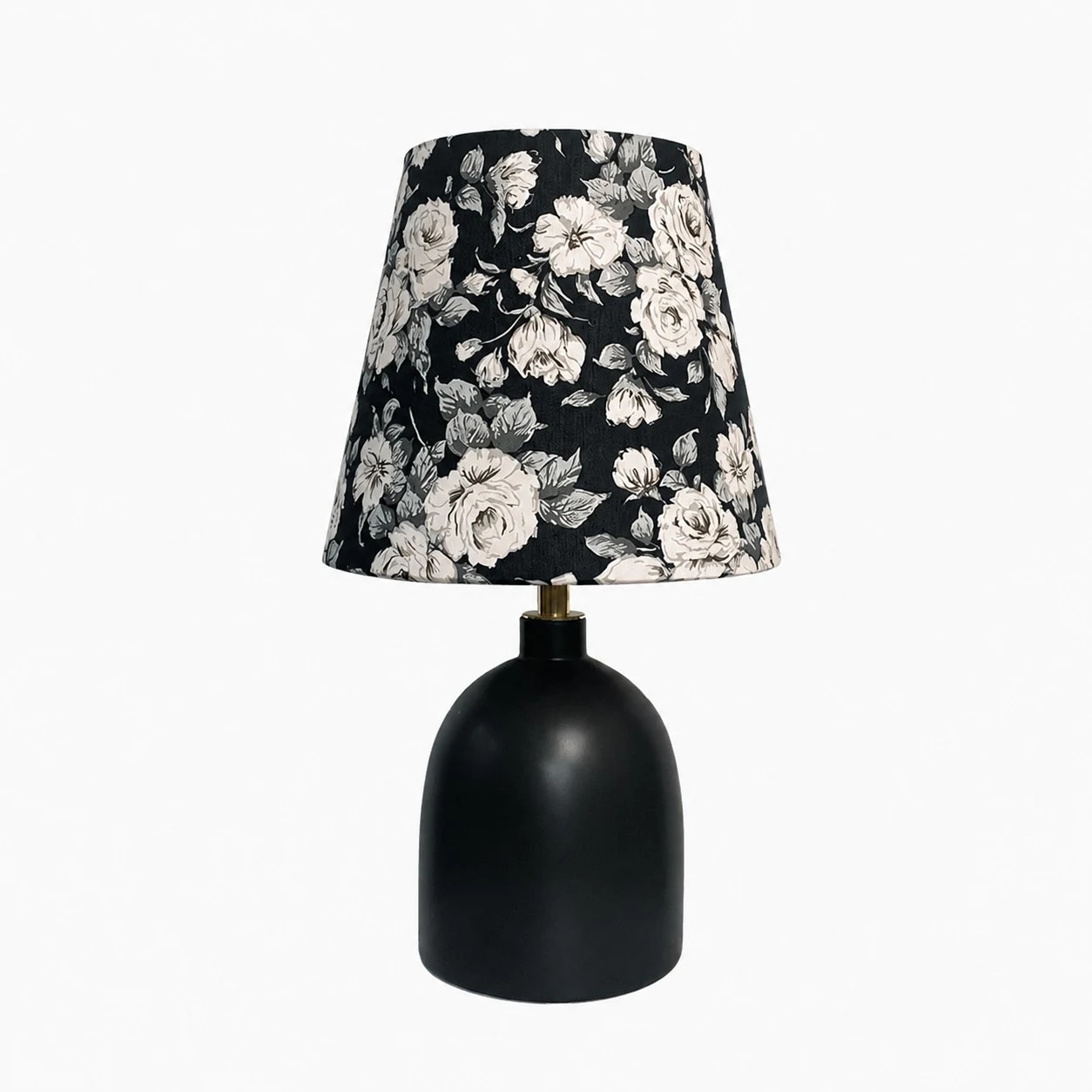 Opción de tono floral negro