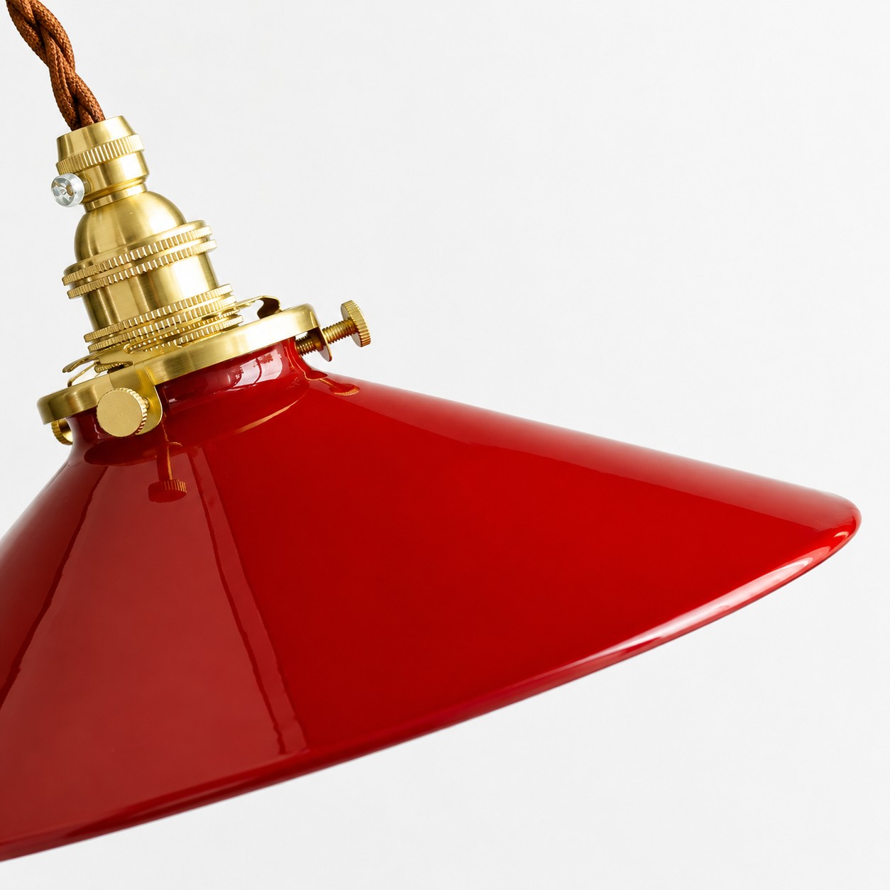 Detalle de la pantalla de cristal rojo