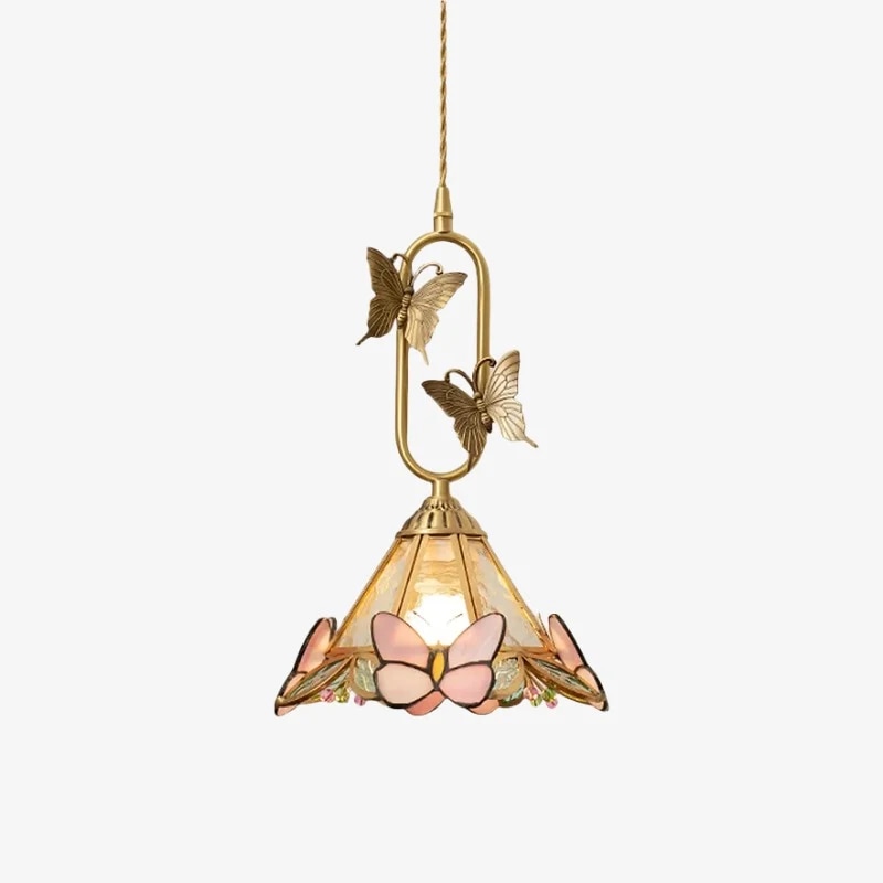 détail de pendentif papillon en vitrail
