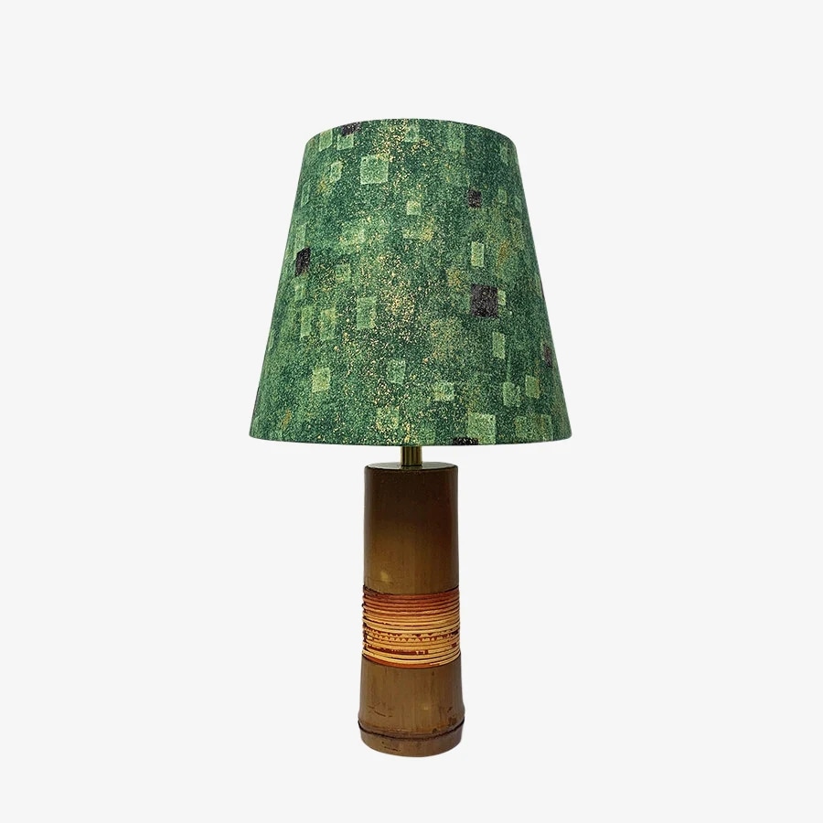 Lampe de table en bambou avec abat-jour vert mousse