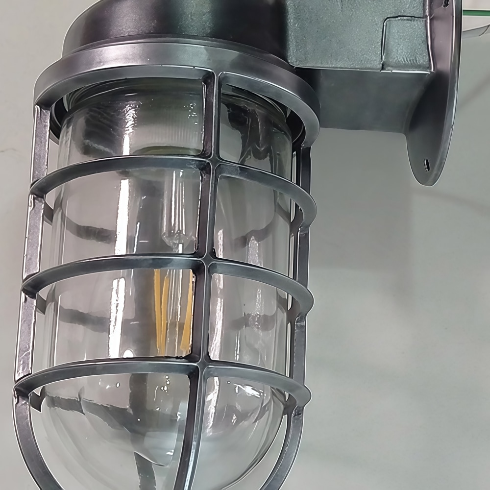 Patnox Wandleuchte aus Klarglas – Details zum Glaskäfig