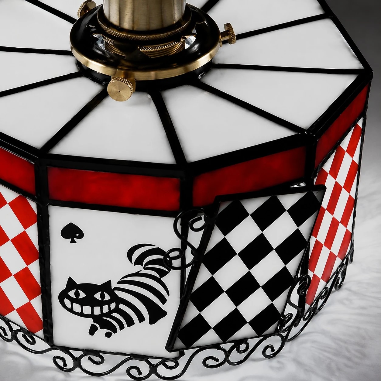 Détail du plafonnier encastré en verre Alice Storybook, vue 2