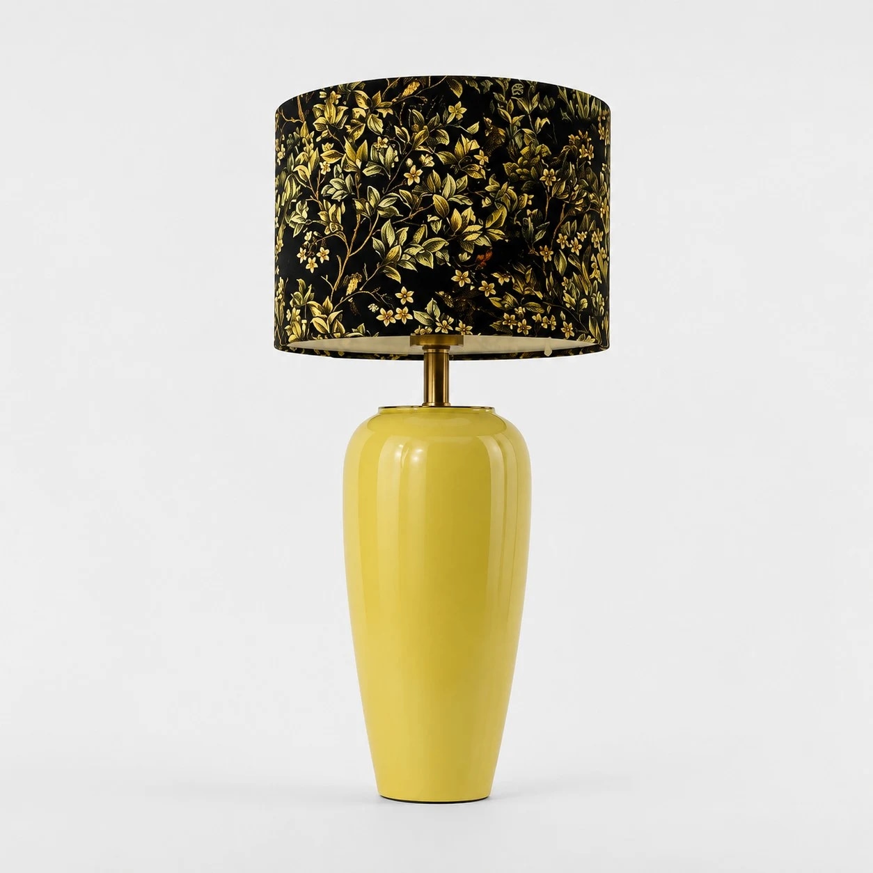Variante della lampada da tavolo in ceramica gialla