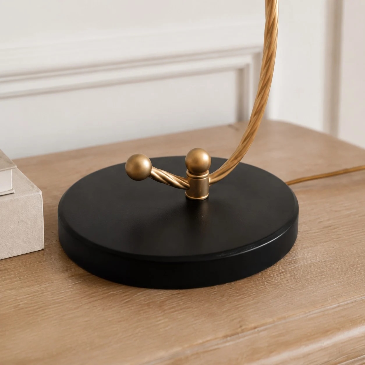 Detalle de la lámpara de mesa 1