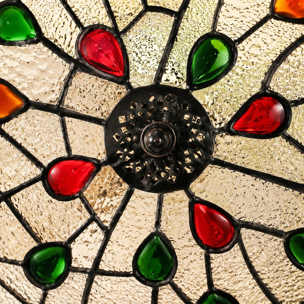 Detalle de cuentas de vidrio de colores
