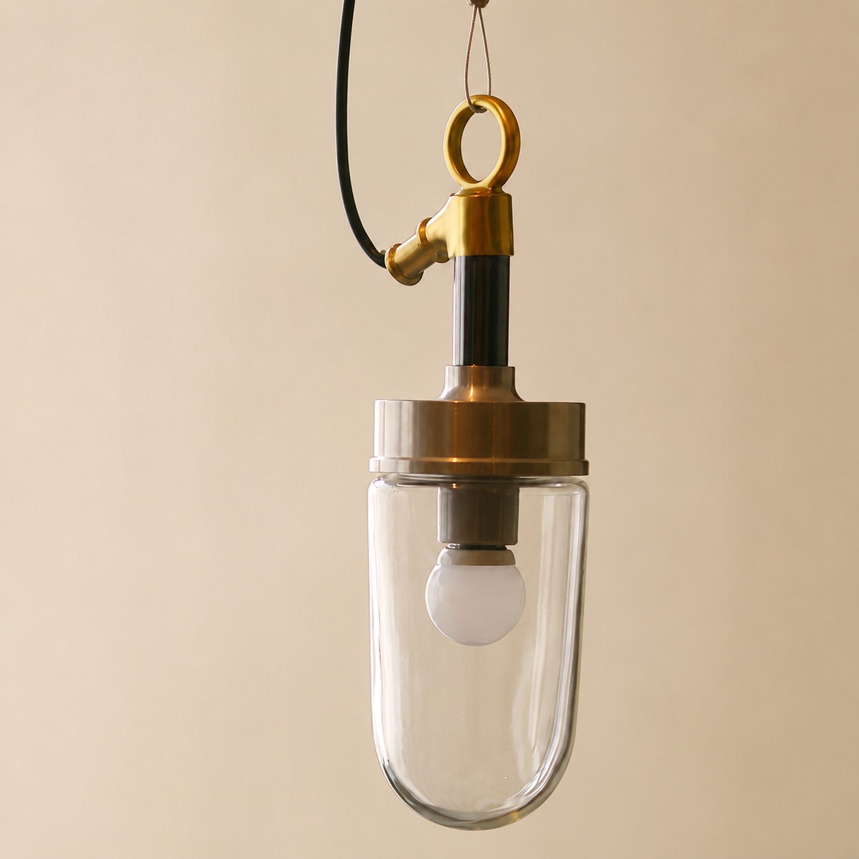 Clear glass pendant close detail