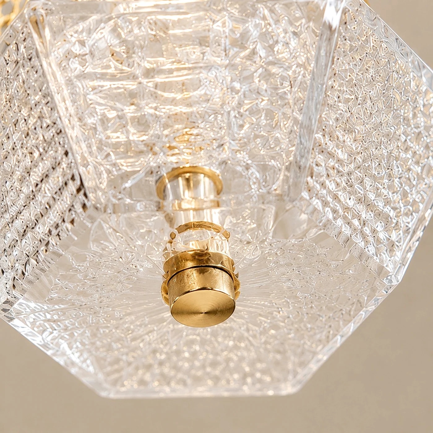 quincaillerie inférieure du pendentif