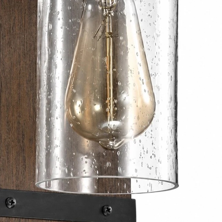 Gros plan sur la texture du verre clair grainé