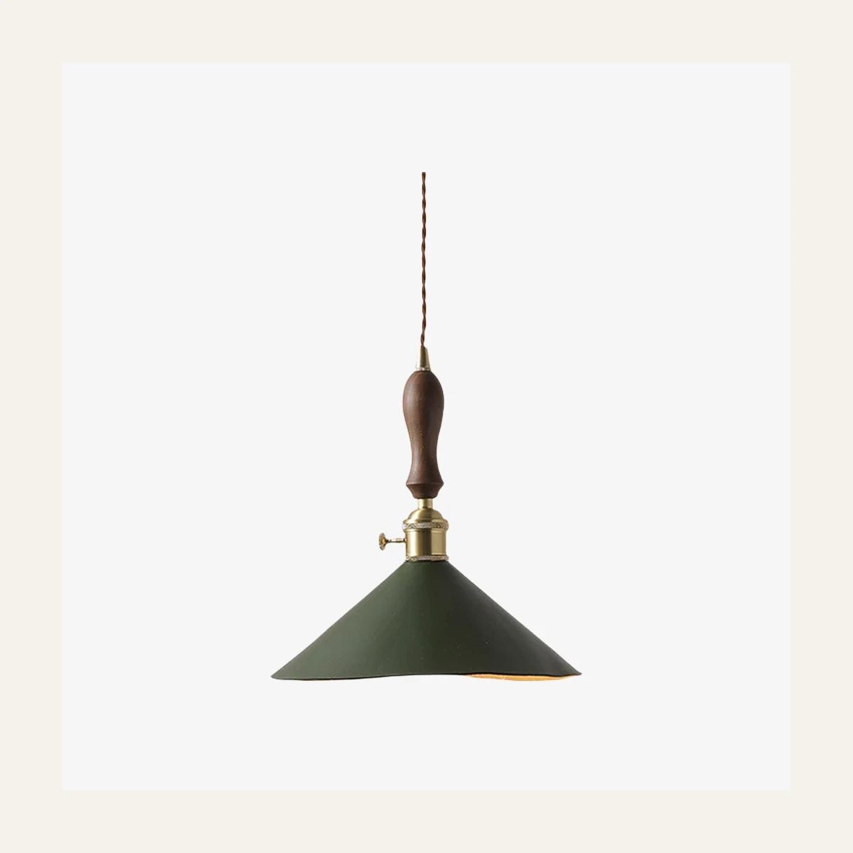 Suspension en cuir vert conique Style A