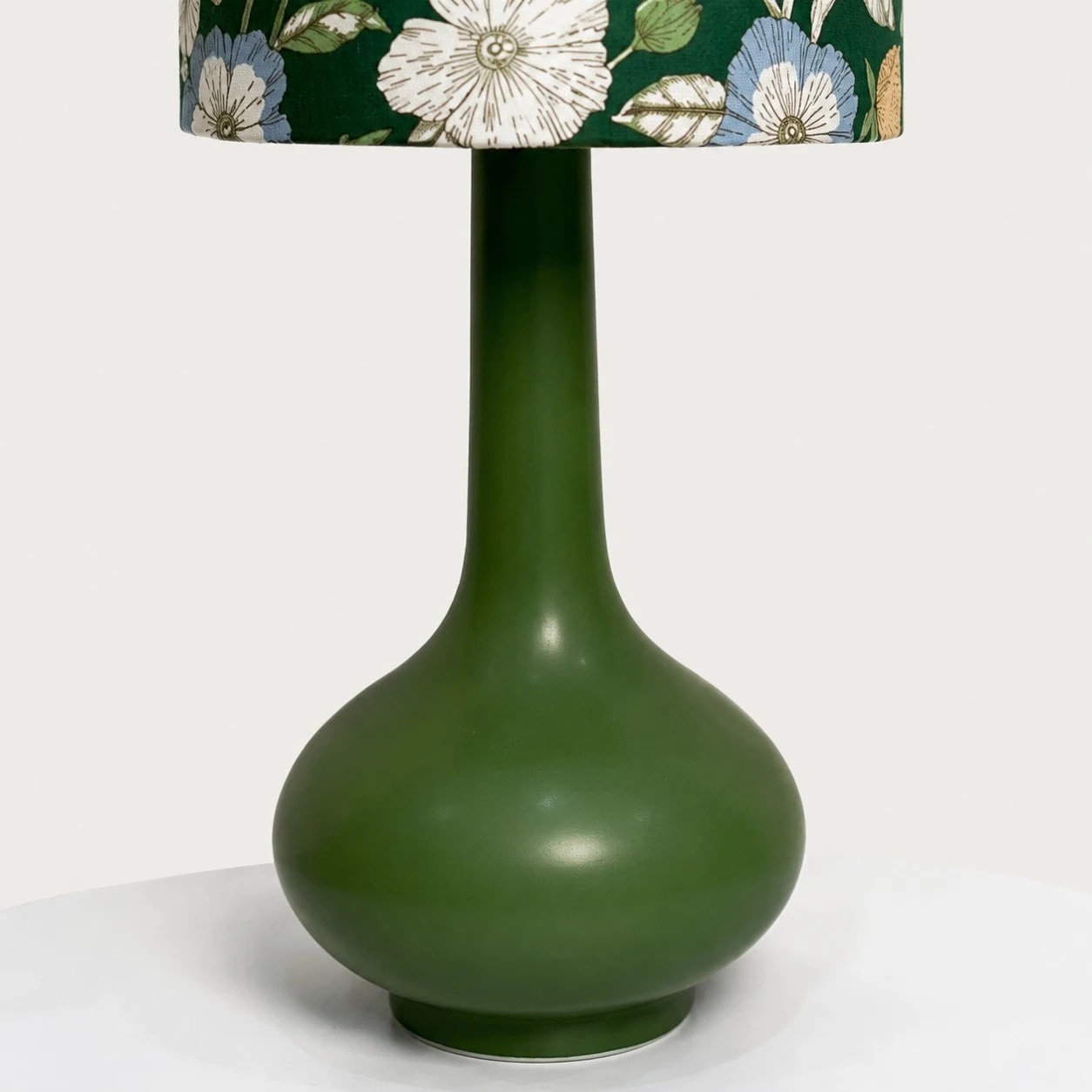 Lampe de table vintage en tissu à motif floral