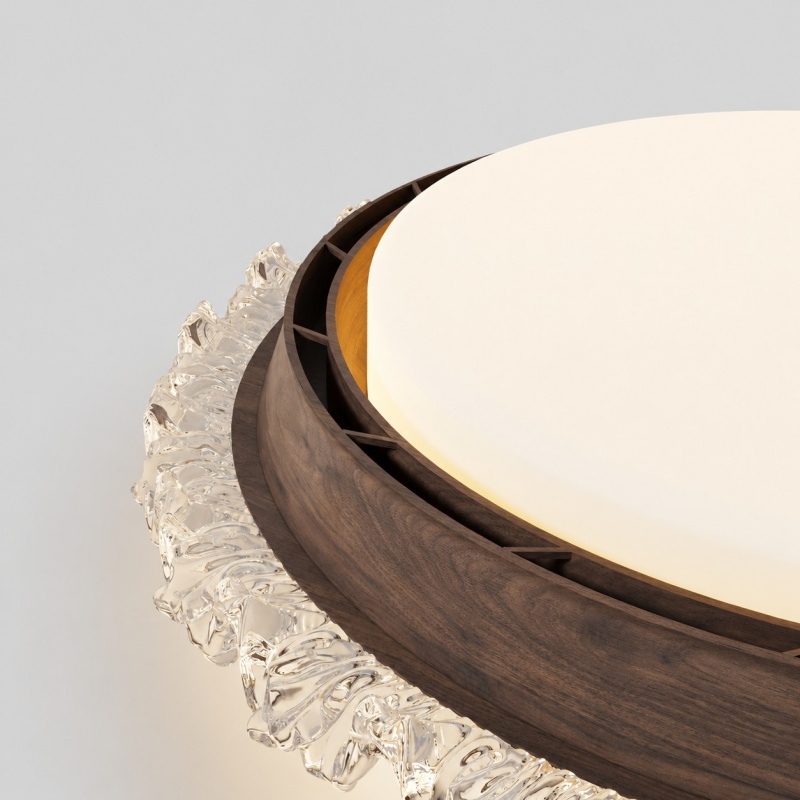Detalle del marco de madera y la pantalla de cristal.