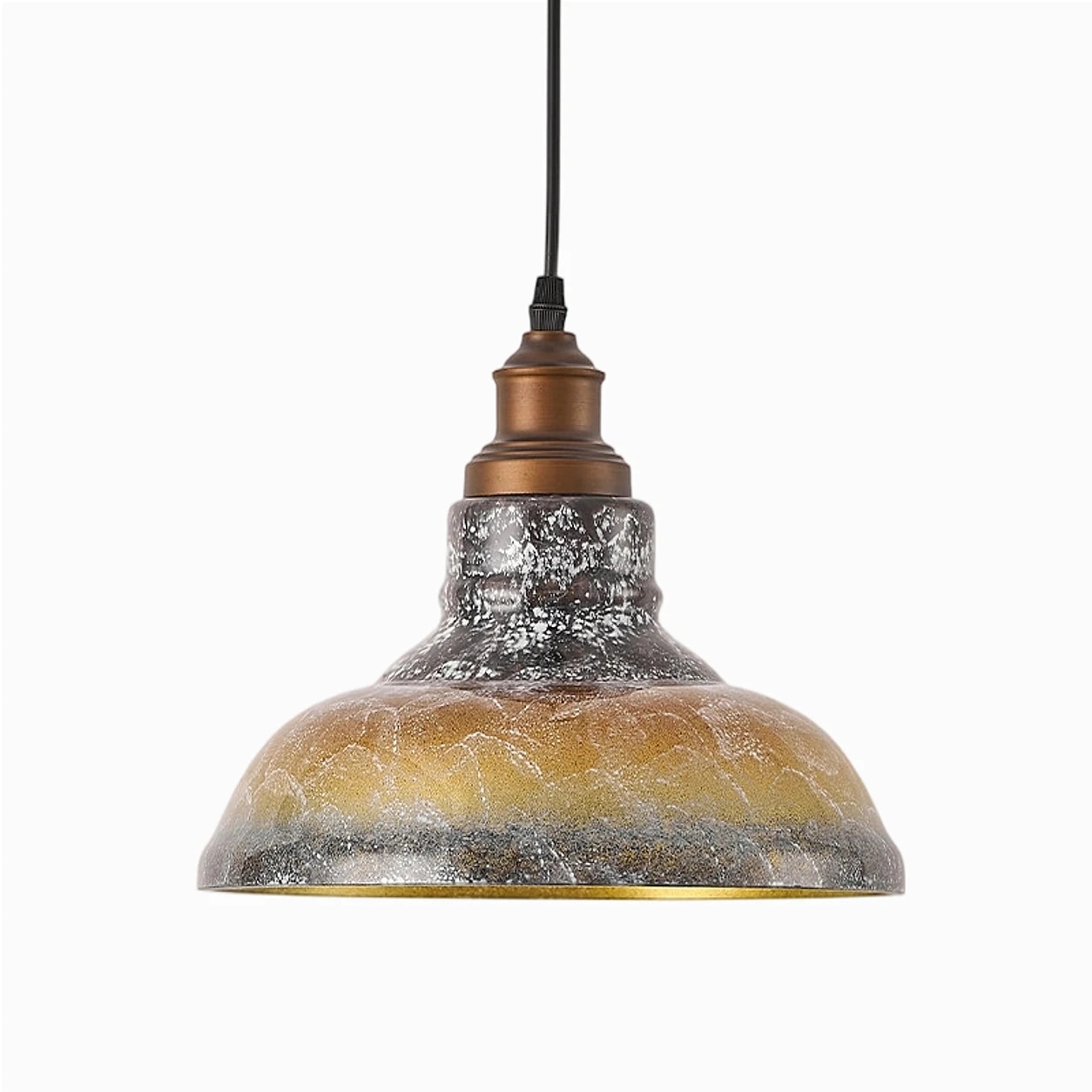 Suspension en verre gris fumé et doré avec une finition bronze brossé.