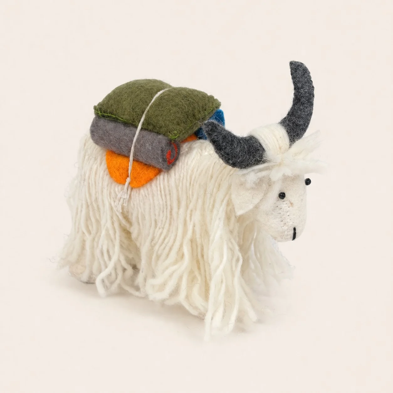 Adorno de yak de fieltro de lana de Nepal hecho a mano