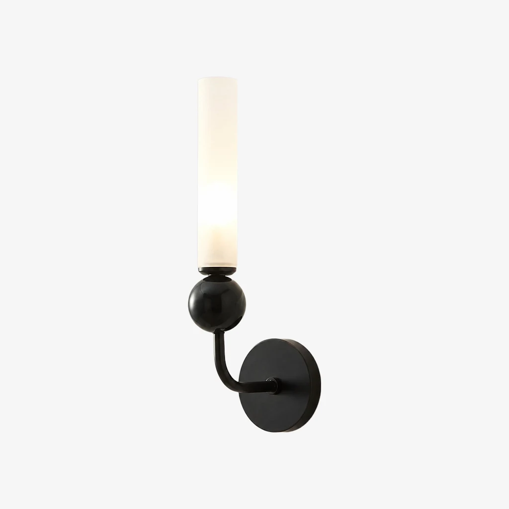 Un pequeño aplique de pared negro