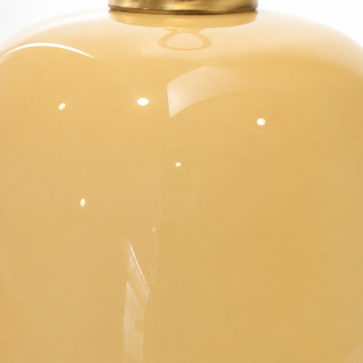Glas-, Metall- und haptische Details 2