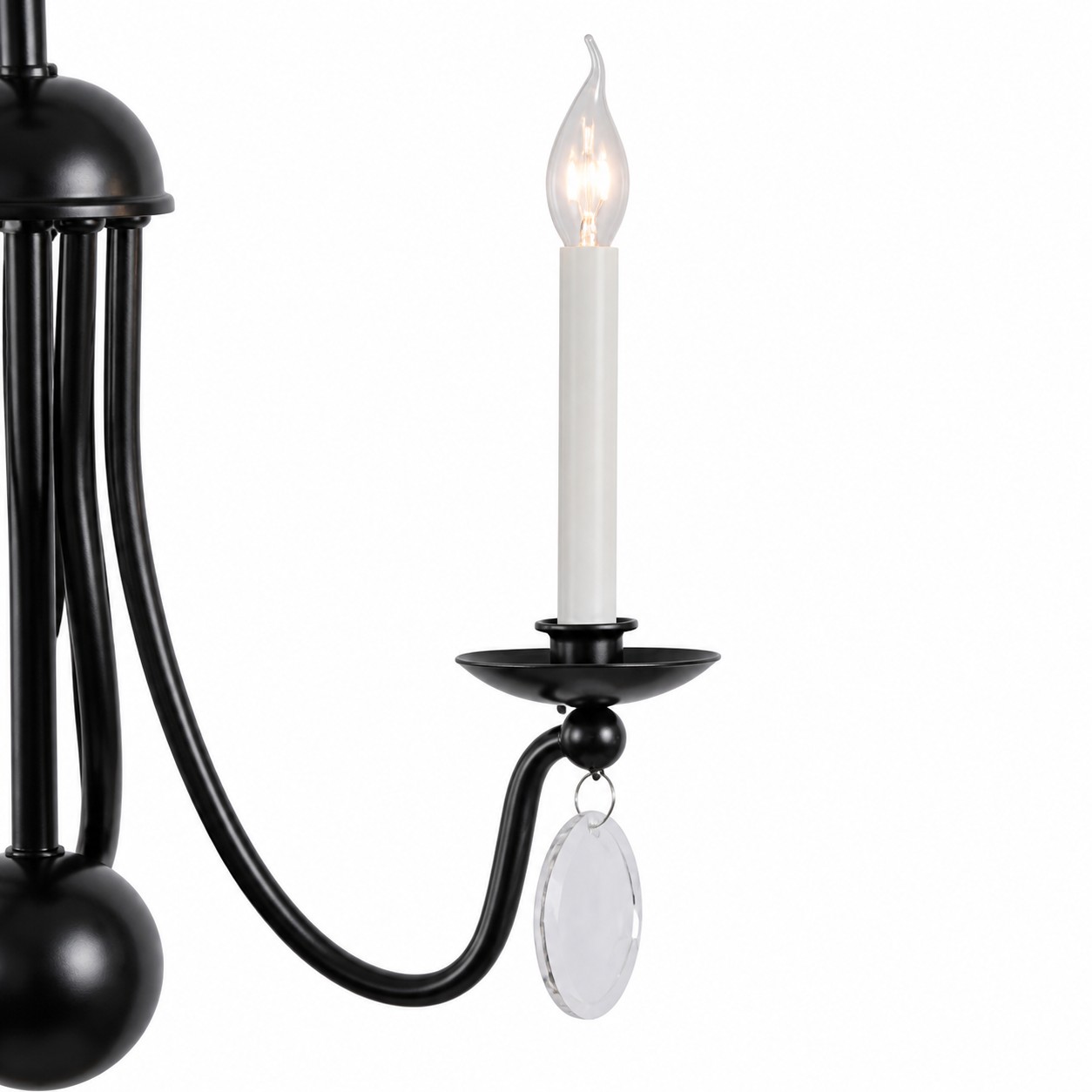 Luminária estilo vela em um braço curvo de metal preto
