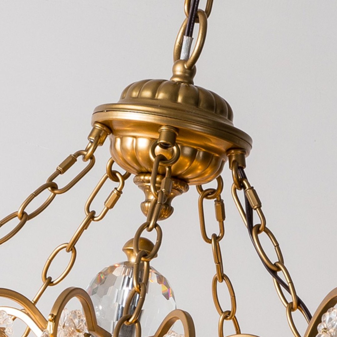 Coroa decorativa para lustre com correntes de sustentação