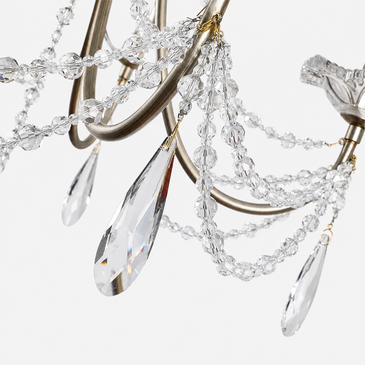 Detalhe do lustre de galhos de cristal prateado 1