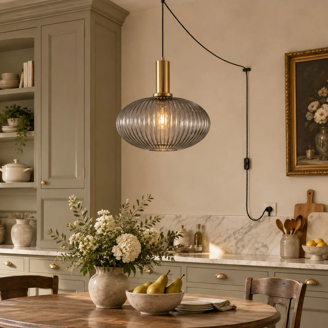 Kitchen with retro glass plug-in pendant light