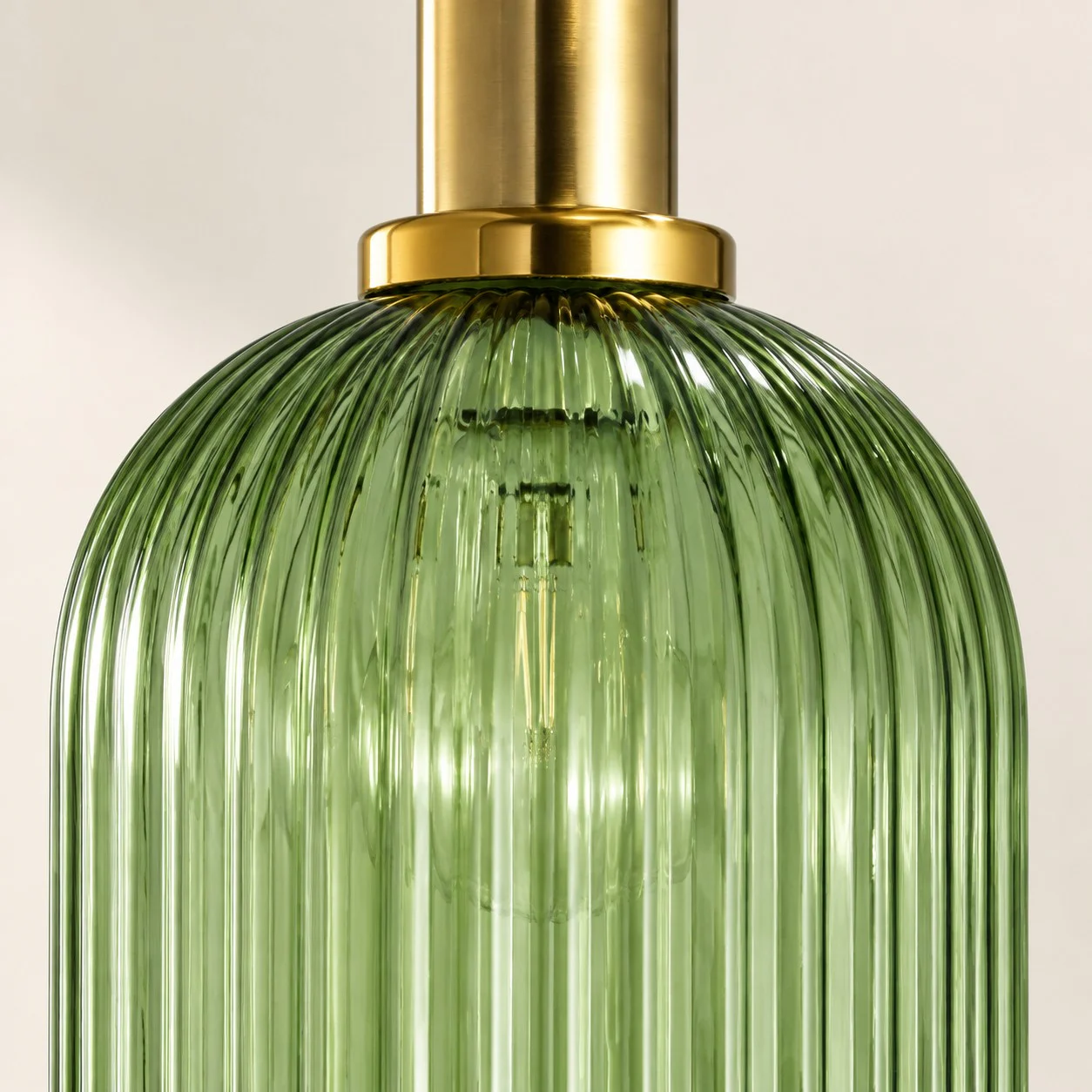 Sculpted glass fluting