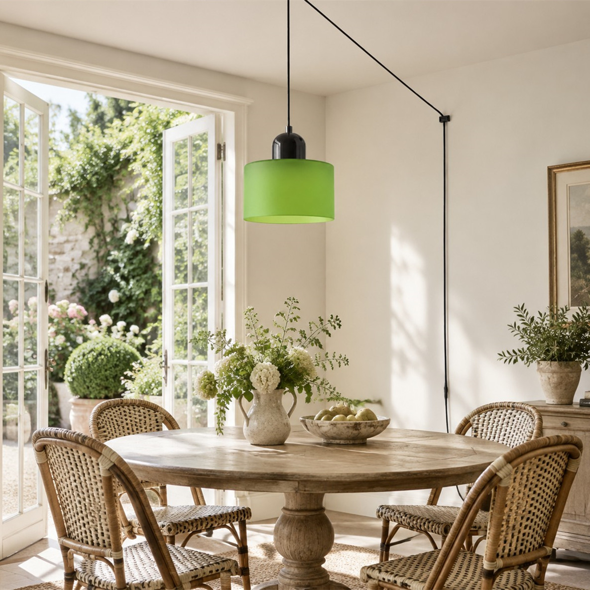 Plug-in pendant light in a lounge area