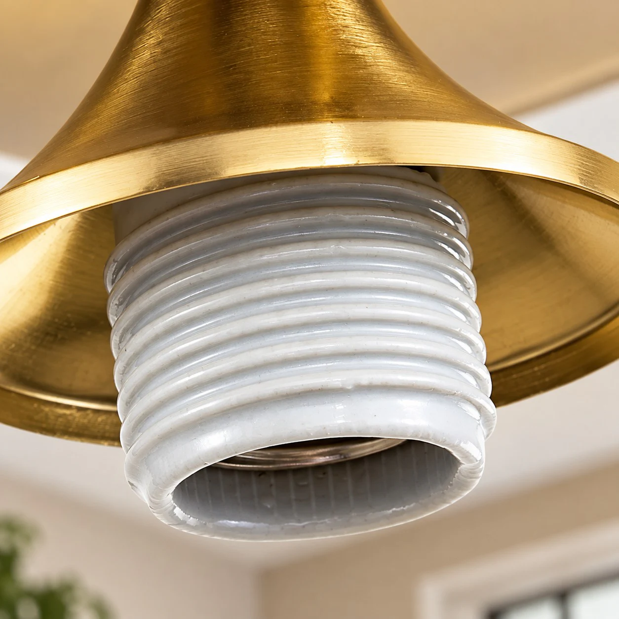 Ribbed glass shade detail
