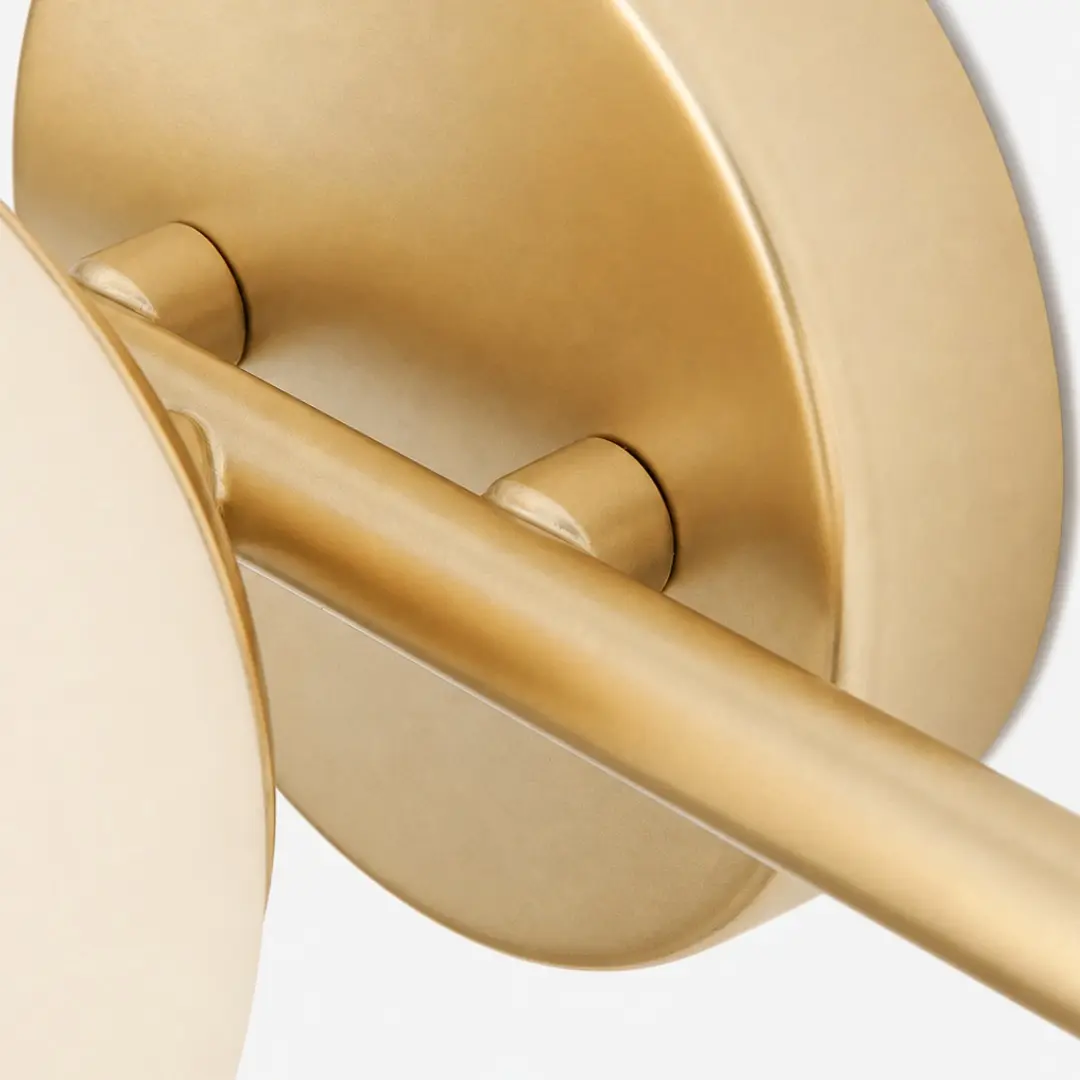 Close-up of the gold wall plate finish