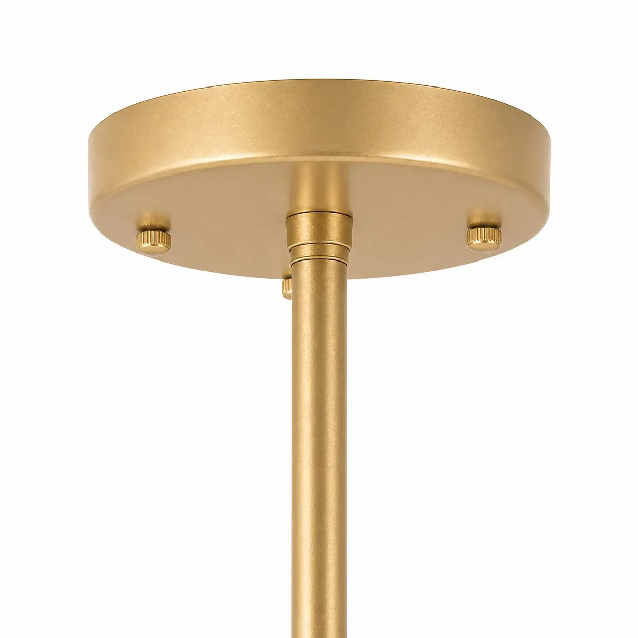Detalhe do dossel dourado do teto e da haste de sustentação