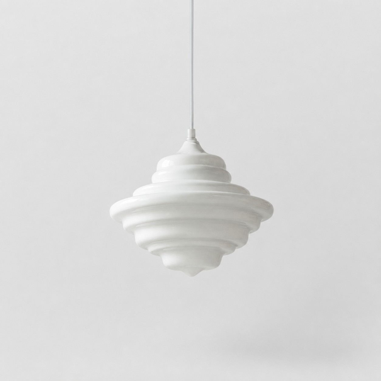 Lámpara colgante de cristal blanco estilo era espacial (sin bombilla) Ver SKU