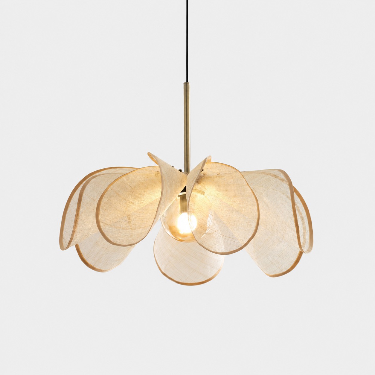 Natural Cream petal pendant light 80 cm / 31.5 in
