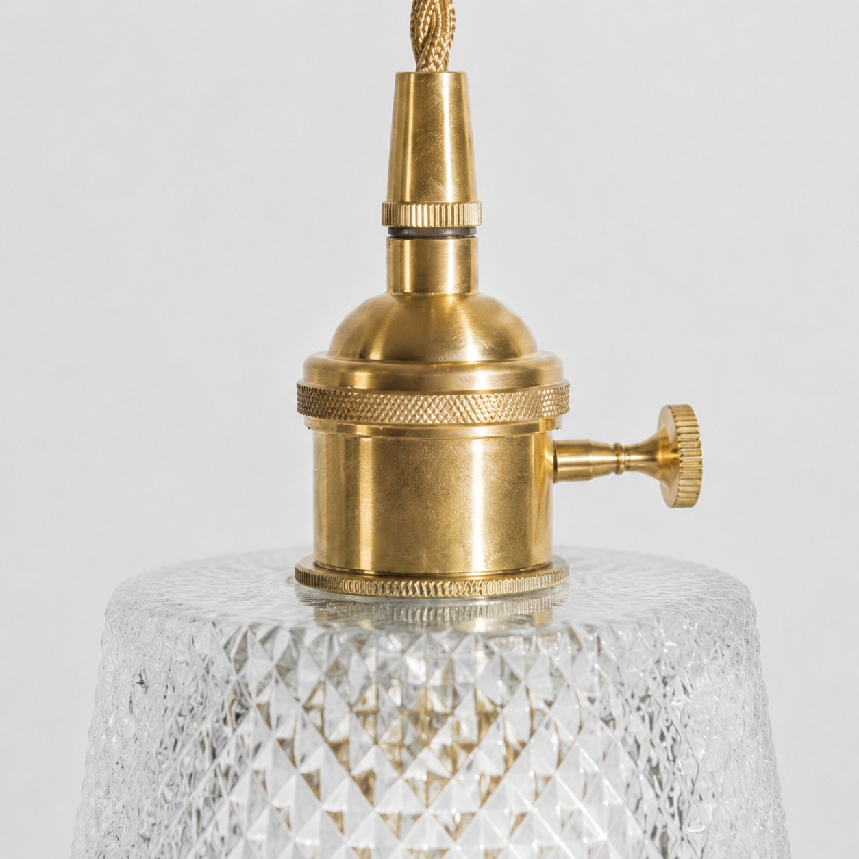 antique brass E27 socket and side screw