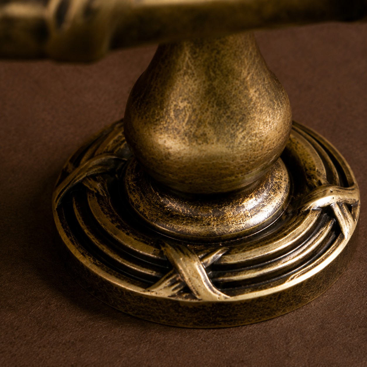 Antique Brass Leaf Cabinet Knob detail