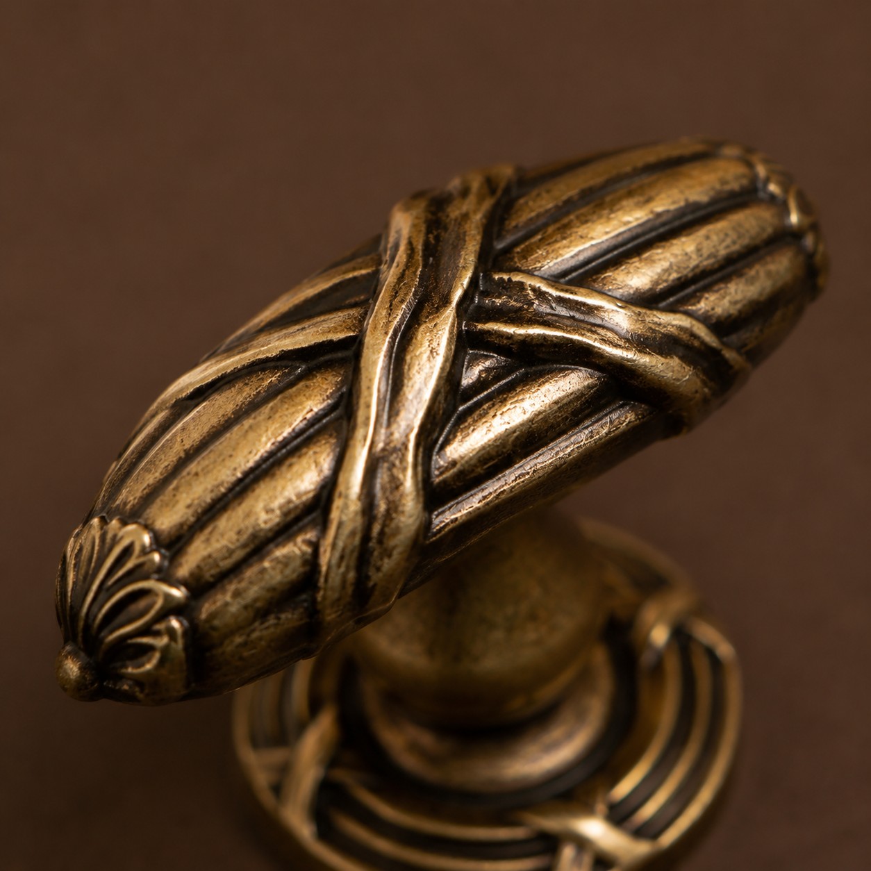 Antique Brass Leaf Cabinet Knob detail
