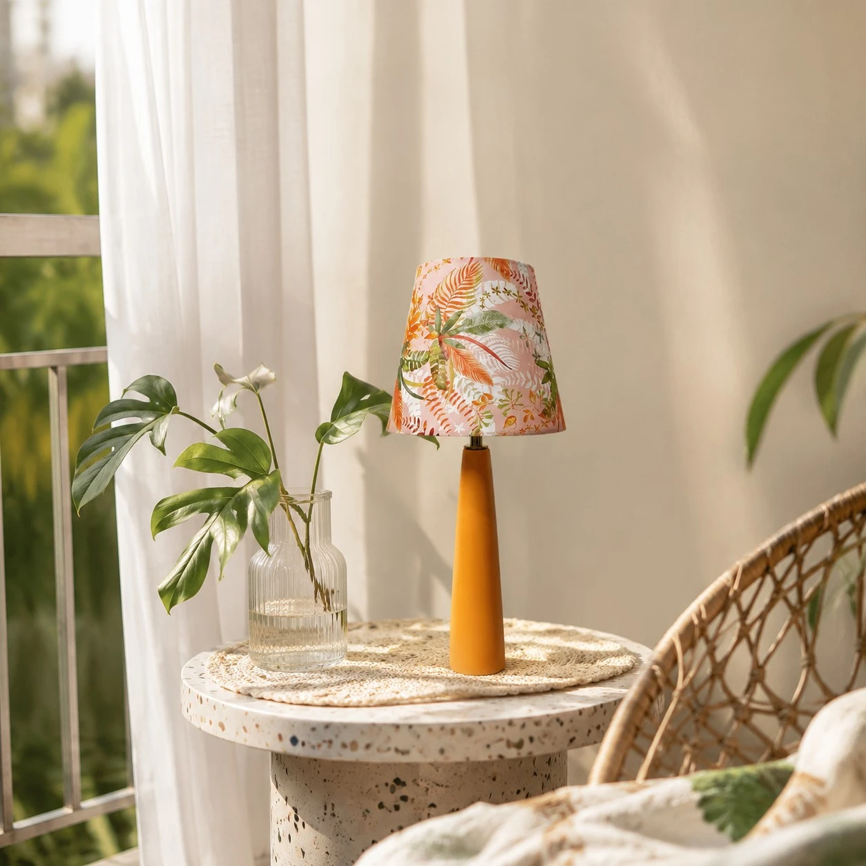 Un tocco floreale per camere da letto, angoli lettura e zone giorno tranquille.