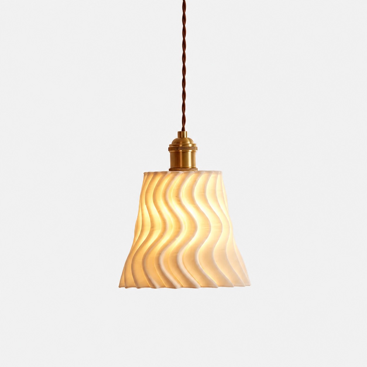Lampa wisząca ceramiczna Flow Wave, białe tło, obraz SKU