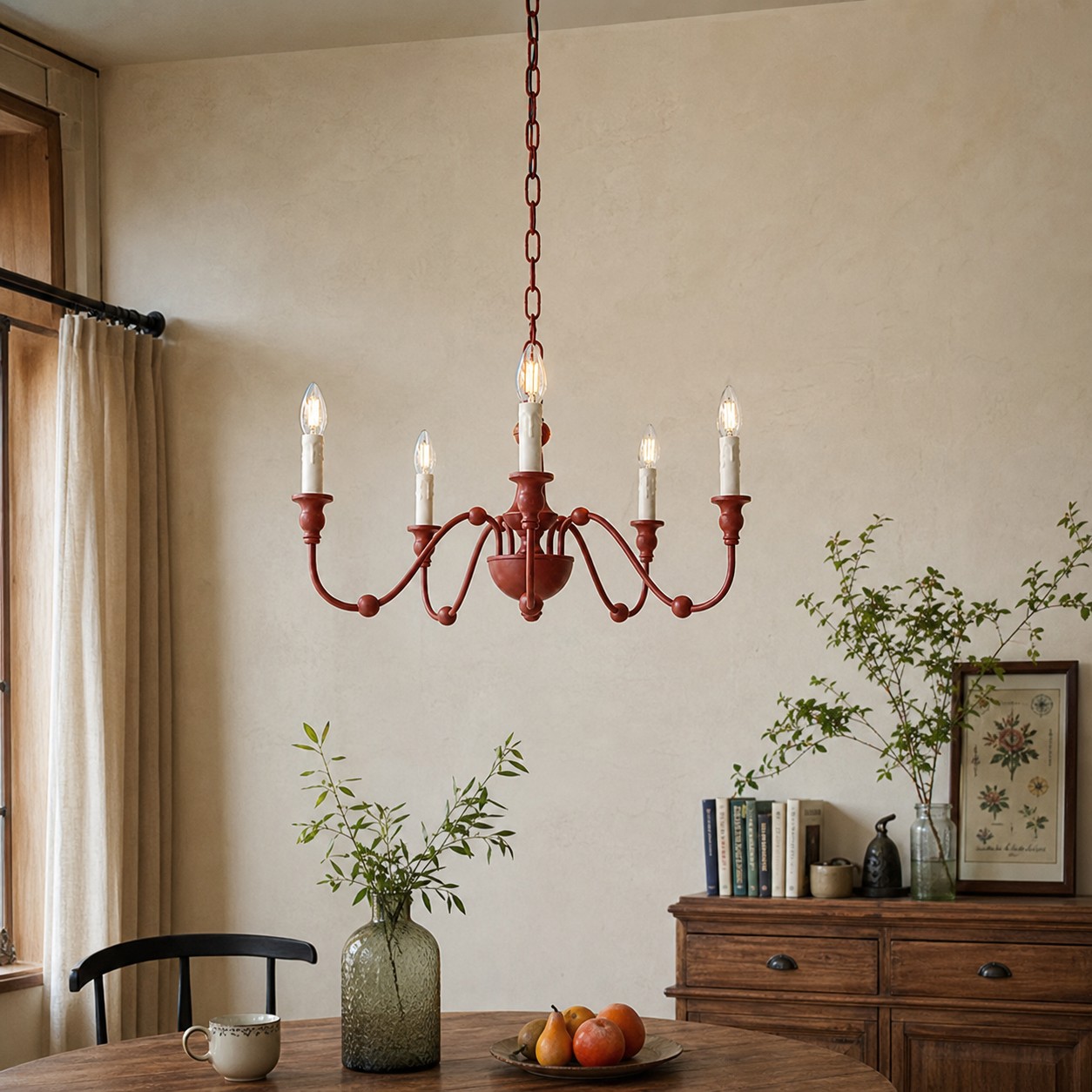 Lustre vermelho-vermelhão sobre uma mesa de jantar