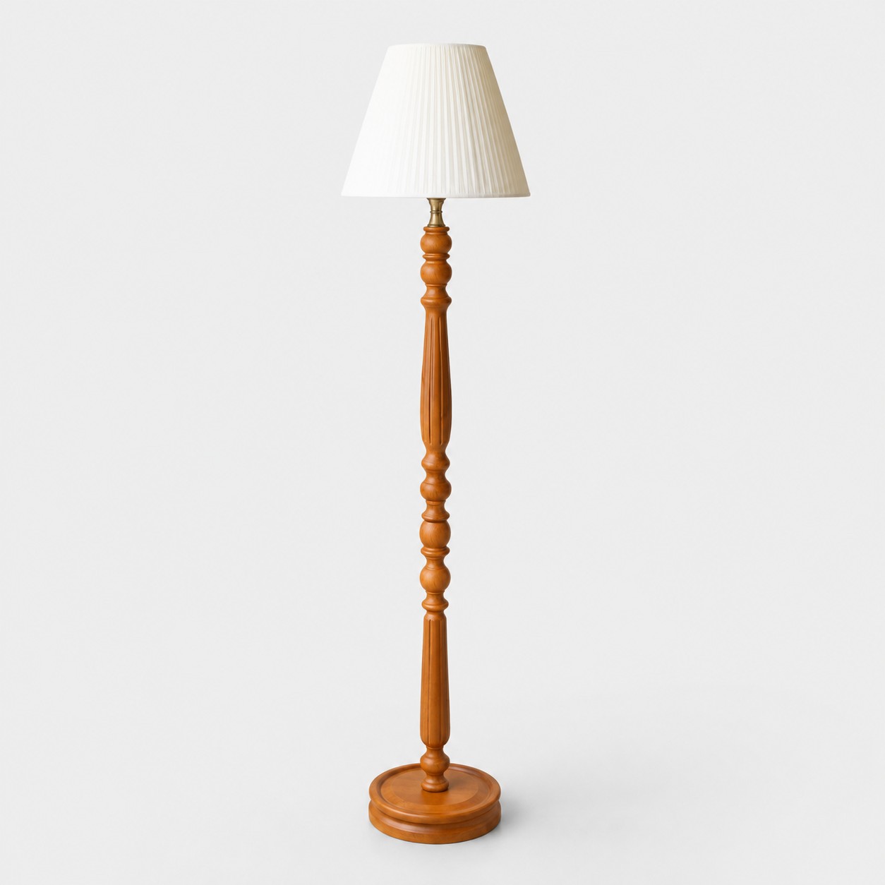 Ivory pleated shade without side table