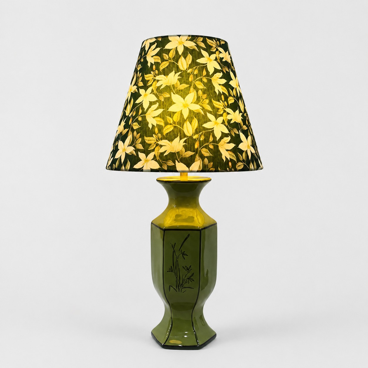 Life Flower vintage green ceramic table lamp style