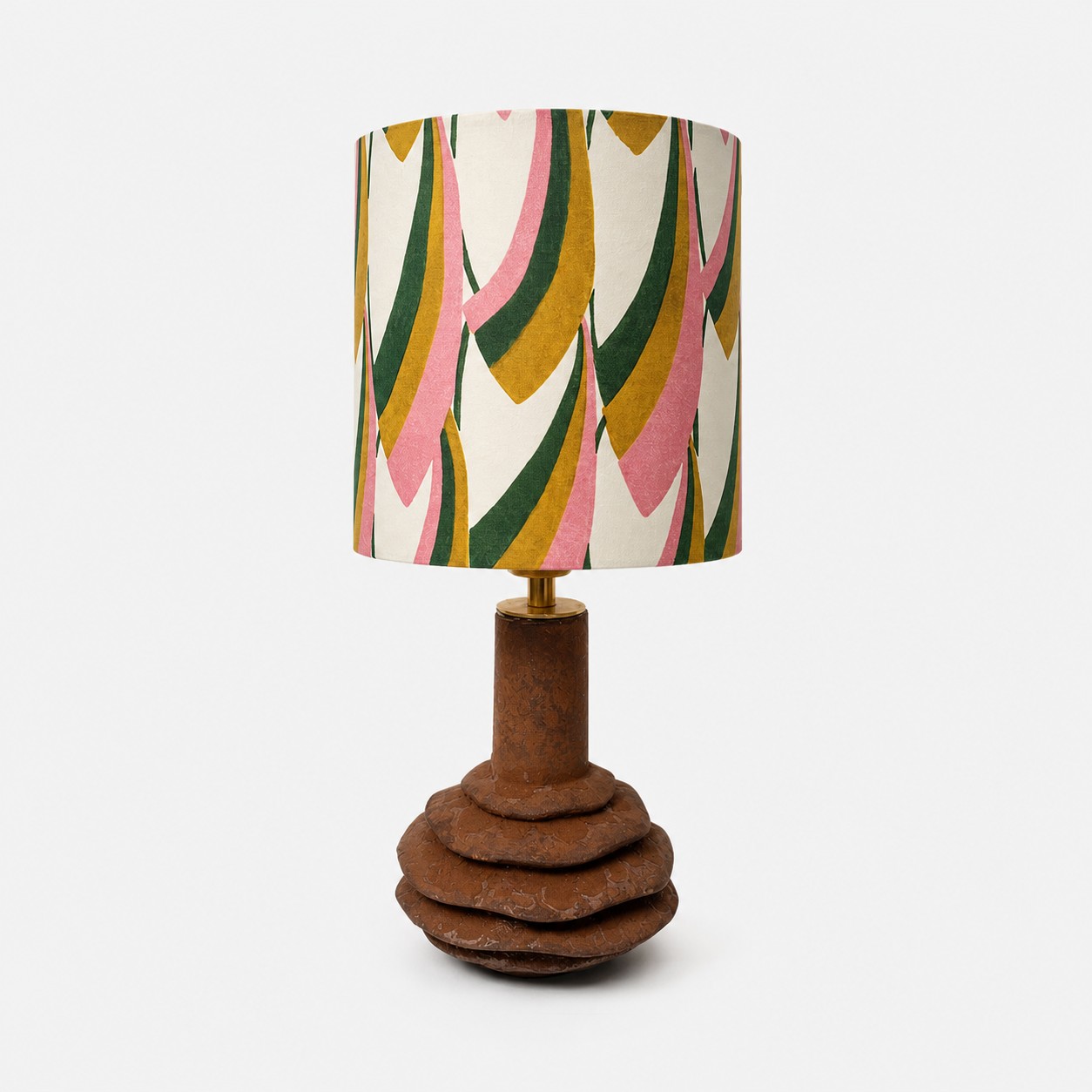 Lampada da tavolo in ceramica con paralume in tessuto fantasia 3
