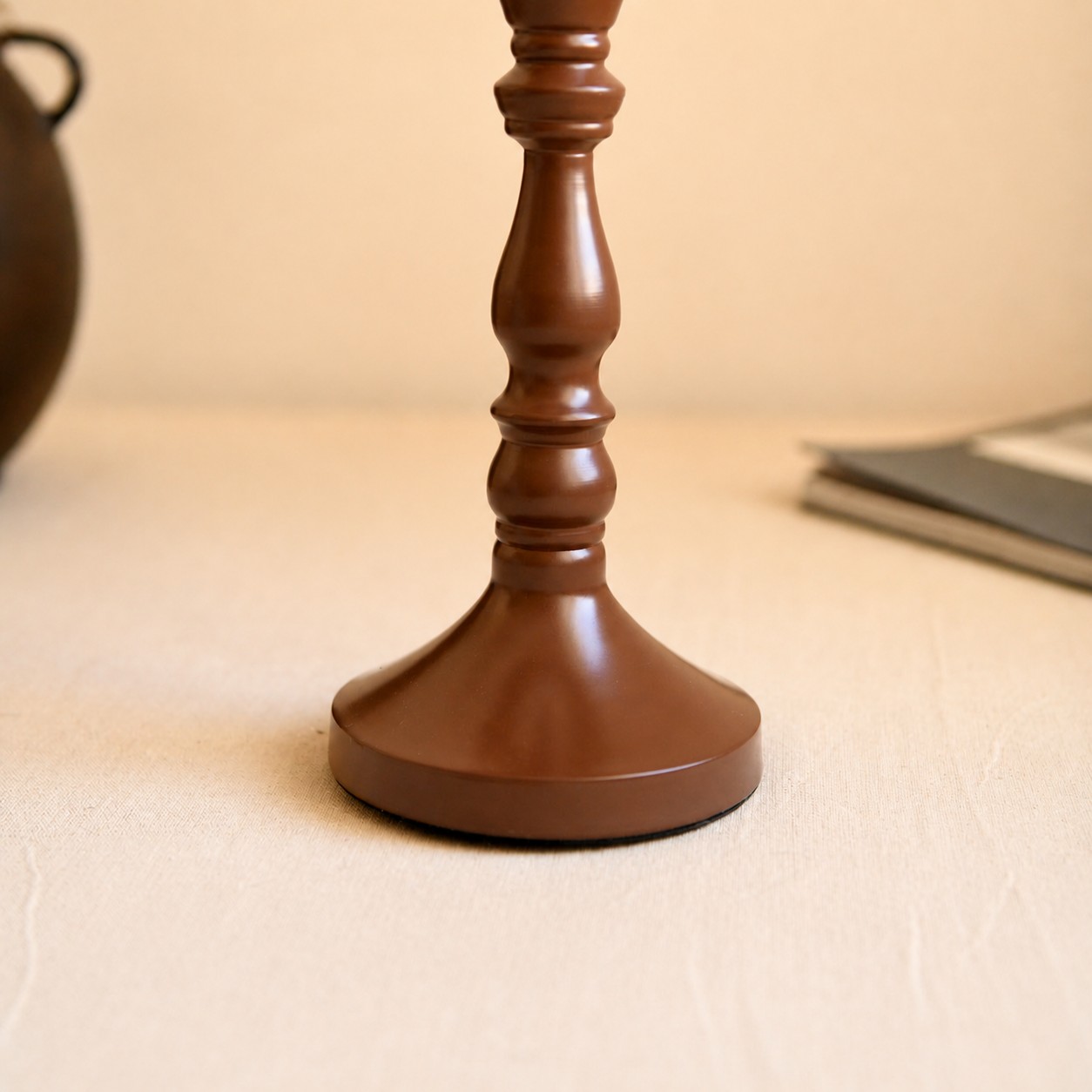 Brown painted lamp base detail