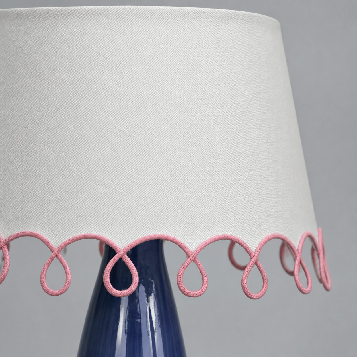 Soft woven fabric shade